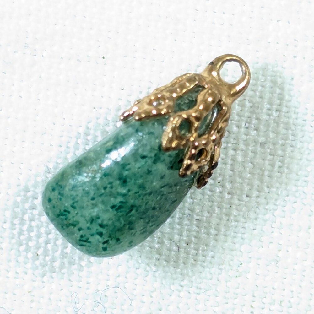 Small green stone pendant charm